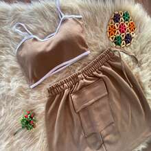 Ana Maria Set - Cargo Skirt + Two-Tone Cropped Top With Thin Straps And Cup | Modern And Beautiful - 鏽棕色 - 查看 1