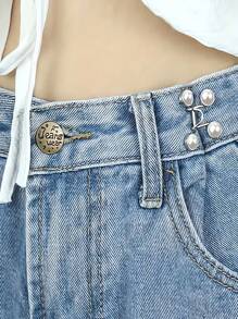 Women's Waist Tightener Buckle Flower Shaped Brooch Waist Adjuster For Jeans Skirts No Sew And No Tools Instant Pants Adjustable Button Pins Metal Anti-Walking Light Brooch Sweater Shawl Clip Waist Pin Clothes Accessories Skirt Waist Pin For Jeans Skirts Pants Waist Tightener Bag Charm Accessories Travel Essential For Office Outdoor Back To School Gift For Women And Girls