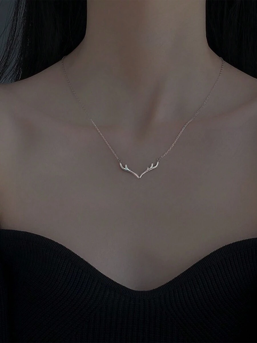 1pc Women Fashion Minimalist Chic Luxury Deer Antler Pendant Necklace, For Daily Wear