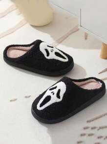 2024pcs Halloween Elements Autumn/Winter Soft Plush Home Slippers, Delicate, Soft, Light, Comfortable Rubber Non-Slip Soles