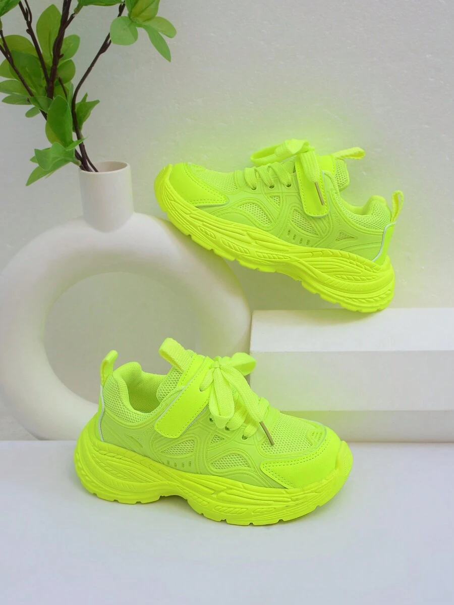 1 Pair Soft Sole Non-Slip Fashionable Hook And Loop Casual Sports Shoes For Spring And Autumn - Green - View 1