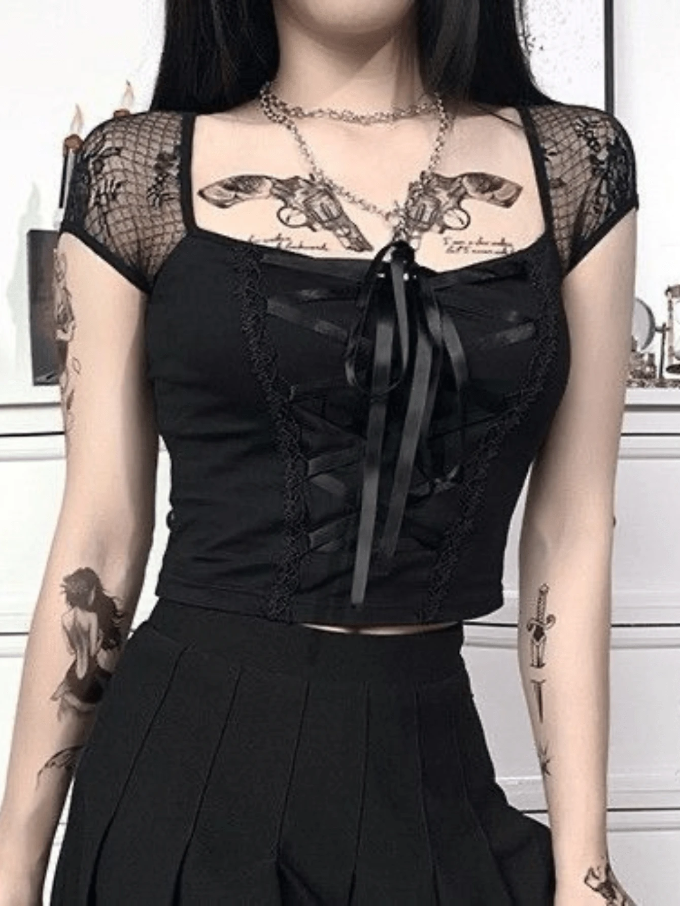 GLAM Cropped Gothic Bow With Lace Comfortable Gothic And Kpop Fashion - Black - View 1