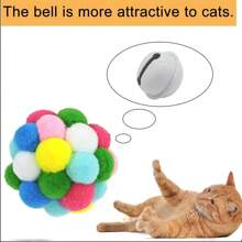 3 pièces Jouets de balles rebondissantes amusantes à motifs de chats de couleurs aléatoires, balles de peluche avec clochettes pour chaton, jouets interactifs en forme de planète pour chats à mâcher, accessoires pour animaux de compagnie