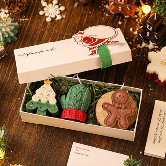 3pcs Christmas Day Cartoon Premium Gingerbread Man Christmas Tree Deer Shape Scented Candle Gift Box Set Gift Card Color: Red, Green, Random