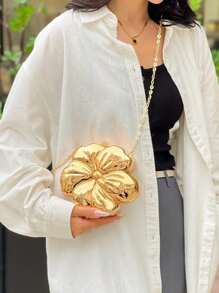 1 Stylish Solid Color Messenger Bag Metallic Flower Shape Evening Clutch Bag, For Wedding Party Formal Dress Accessory, Lipstick, Coin Purse, Jewelry Pouch, With Detachable Chain Strap, Chic Gift For Her