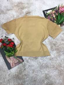 Short Sleeve Cropped Top In Imported Modal. Sleeve With Slight Transparency. - 米色 - 查看 2