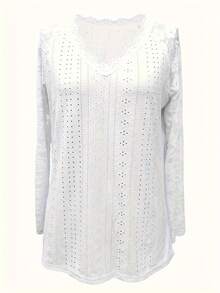 Plus Size Women V-Neck Lace Blouse - White - View 4