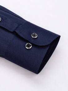 Camisa Social Masculina Listrada com Botões Quadrados - 55% Poliéster, 45% Algodão