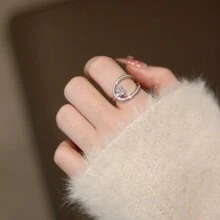1 pieza Anillo de compromiso de mujer con 0,5 quilates de moissanita y diamantes, anillo con engaste de diamantes de forma única, en plata de ley 925, regalo de propuesta, para el Día de San Valentín, aniversario o mejor amiga