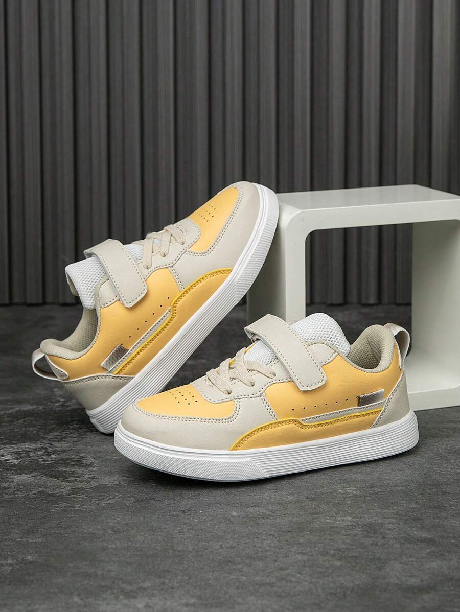 1雙兒童運動鞋,滑板鞋,室內/室外休閒運動鞋,低筒,輕量,透氣,彈性,柔軟,快乾,拼接設計 - 芥末黃 - 查看 1