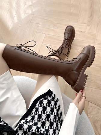 2025年秋季新款棕色女士过膝靴，平底，过膝，系带，修身，加大码43，高筒靴