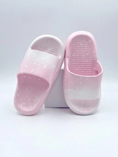 1 双儿童渐变色 PVC 防滑耐磨平底拖鞋，适合室内/室外、家居、浴室、夏季