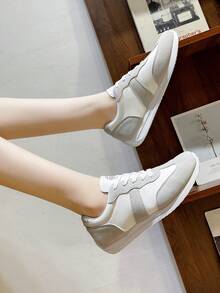 Giày thể thao thời trang thường ngày mới cho nữ mũi tròn, buộc dây, đế bằng, giày thể thao thường ngày - Màu Xám nhạt - Xem 4