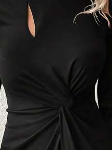 Plus Size Asymmetrical Cutout Slit Bodycon Mid-Length Sexy Black Long Sleeve Dress