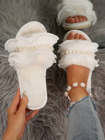 秋冬蕾丝面料时尚珍珠装饰女士家居拖鞋，春秋新款，毛绒拖鞋