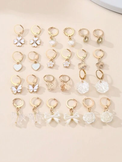 Set de 24 piezas de aretes con diseños de flores, mariposas y corazones, adecuado para decoración diaria para niñas