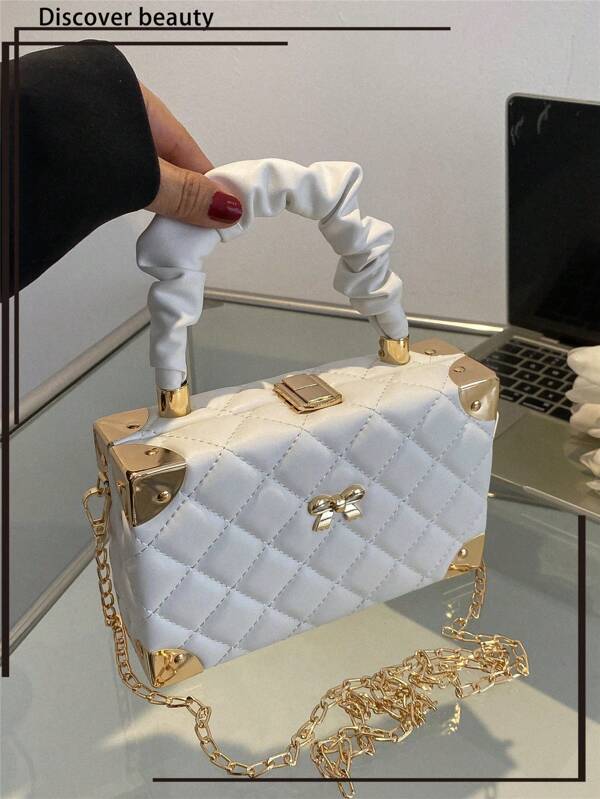 1pc New Solid Color PU Leather Quilted Cube Box Bag, Bow Decor White Purse, Pleated Cloud Shaped Hardshell Hand Carry Bag With Metal Chain Strap, Daily Use Ladies Gift, Small Square Crossbody/Phone Pouch
