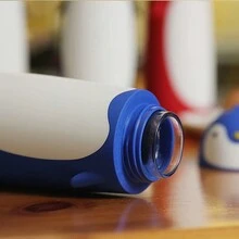 1 件手洗双层创意卡通可爱企鹅玻璃水瓶，便携式企鹅形保温旅行杯，适用于冷热饮品，不含 PVC，非常适合跑步和运动 - 圣诞节、万圣节、母亲节和毕业典礼的完美礼物 - 彩色 - 查看 8