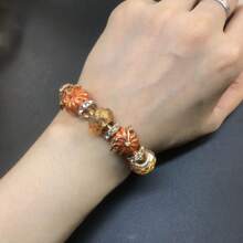 1 szt. Urocza emaliowana, słodka pomarańczowa dynia z kryształkami bransoletka z koralików dla kobiet na Halloween, dekoracyjna bransoletka z akcesoriami do biżuterii - Pomarańczowy - Zobacz 5