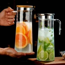 1 件带盖和壶嘴的大冰壶，适用于咖啡、果汁、自制饮料，适合送给朋友、厨房用品、厨房配件 - 透明色 - 查看 9