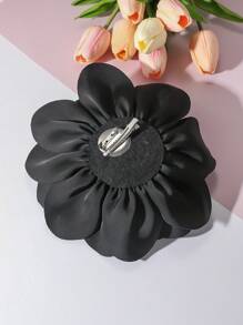 1pc Handmade Vintage French Style Oversized Faux Flower Pin, Unique Elegant Rose Design Brooch/Clip, Versatile For Daily And Evening Wear For Women Valentines,Mom,Mother,Mother's Day,Gift - Black - View 3