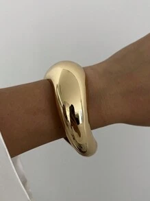 1pc Exaggerated Fashionable Asymmetrical Metal Cuff Bracelet, Vintage Minimalist Geometric Round Big Coiled Spring Open Bangle Bracelet, Women Daily Decoration, Festival & Birthday Gift, Party Jewelry, Casual Travel Charm Jewelry Gift