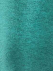 大码纯色简约 V 领长袖套头毛衣，休闲日常穿着