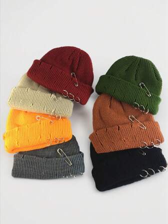 1pc Men's Street Style Acrylic Warm Solid Color Iron Ring Punk Hole Beanie Hat, Outdoor Versatile Hip Hop Cap, Autumn/Winter Halloween