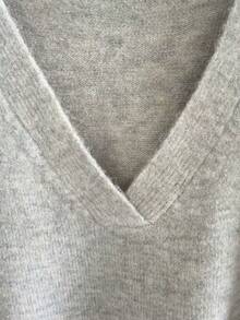 Plus Size Solid Color Simple V-Neck Long Sleeve Pullover Sweater, Casual Everyday Wear