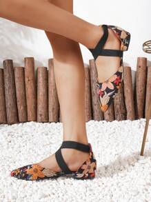 Retro Floral Hollow Cut-Out Elastic Band Pointed Toe Flat Sandals For Women