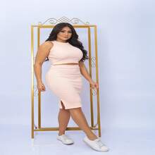 Kim Set - Skirt + Cropped Ribbed Top | Summer 2025 Launch | Modern, Elegant And Stylish - Màu Cam san hô - Xem 4
