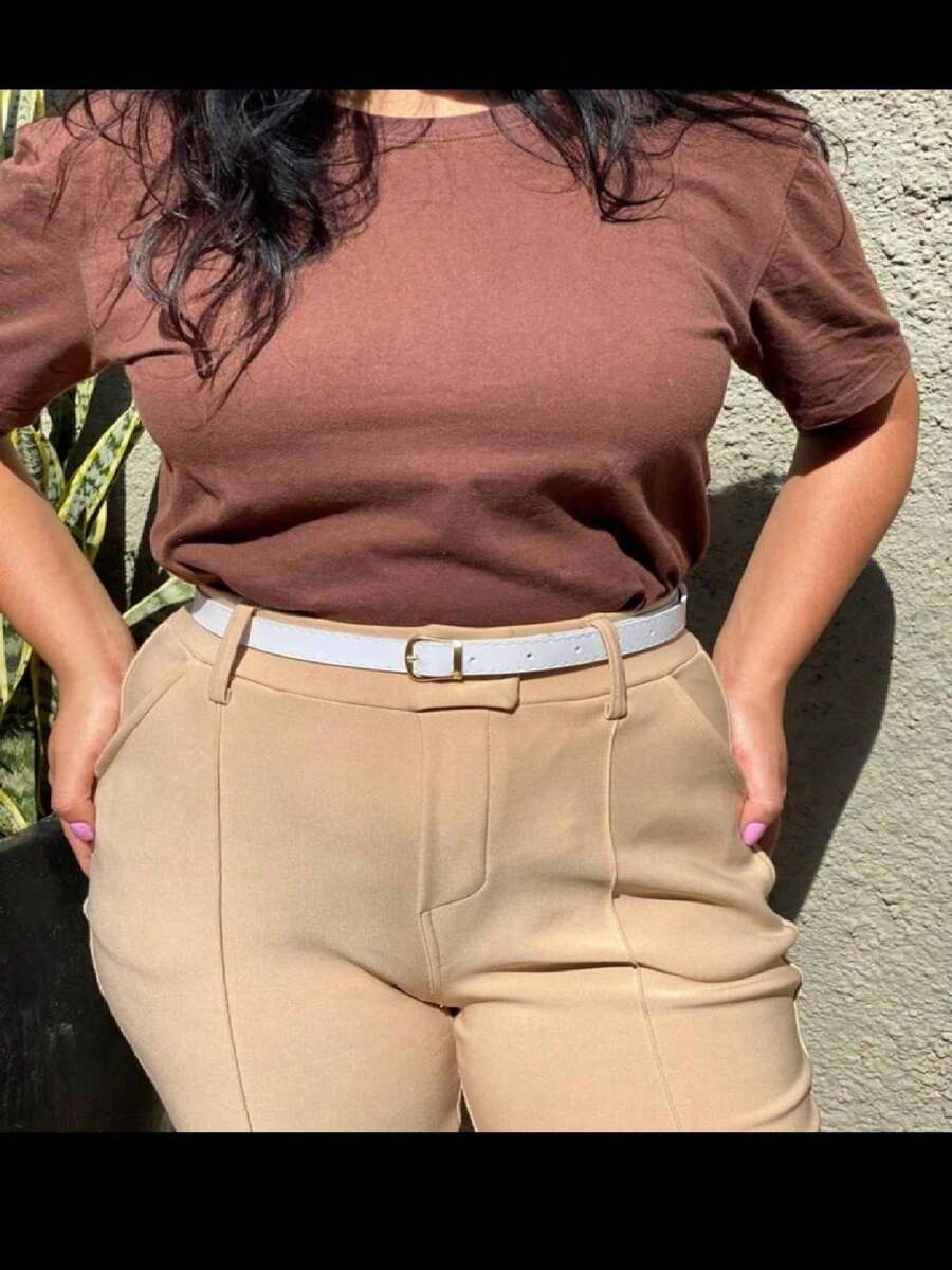 Women's Thin Belt With Metallic Gold Buckle In Synthetic Leather - White - View 1