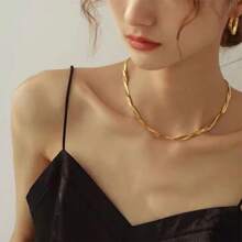 European And American Temperament Necklace, High Quality K Gold Cross Titanium Steel Women's Suit Necklace, Ins Tide Internet Celebrity, Cold Wind, Clavicle Necklace - 金色 - 查看 3