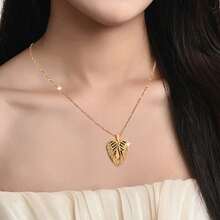 可定制照片、图像、姓名、字母项链 铜锆石雕刻锁骨项链 适合圣诞节、情人节、日常佩戴、送给朋友、母亲的礼物，配有精美礼品盒 - 花朵向日葵項鍊 - 查看 5