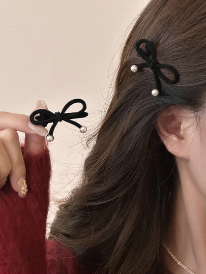 2pcs Women's Solid Color /Winter Metal Flocked Butterfly Faux Pearl Barrette & Faux Pearl Clip Hair Accessories, Elegant Sweet Versatile For School, Party, Daily, Wedding Valentine's Day Valentines Claw Clips Hair Claws Hair Barrettes, School Stuff, College, Pearl Hair Accessories, Bows, Cute