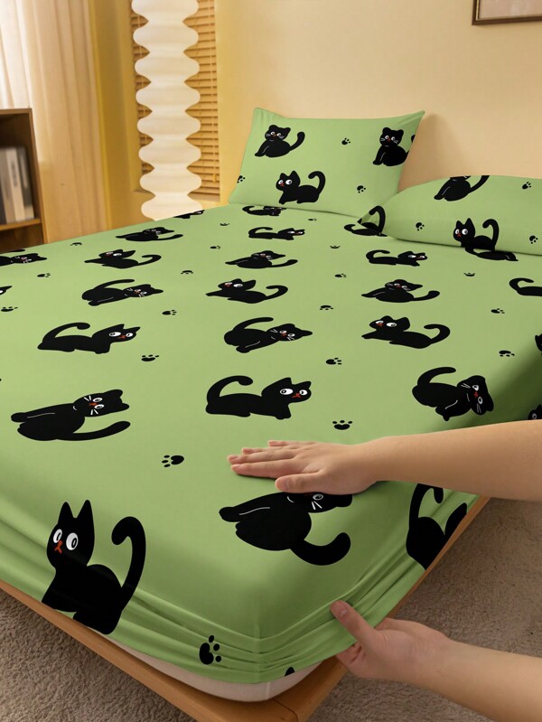 1 pieza Sábana ajustada con gráfico de gato lindo, fondo verde con patrón de gato negro, juego de ropa de cama para dormitorio (sin funda de almohada)
