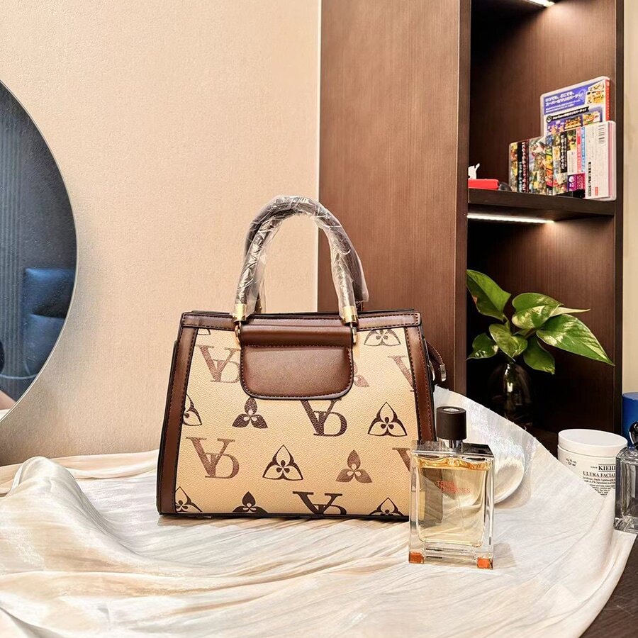 Sac fourretout grande capacité 2024 nouveau, sac messager femme chic et oxygéné pour l