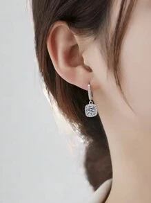 1 Pair Women's High Quality Earrings - Square Cubic Zirconia Pendant Earrings, 5.5g 925 Sterling Silver, 1 Carat Round Moissanite, Luxurious Royal Style Jewelry, Anniversary/Valentine's Day Gift With Moissanite Certificate And Elegant Gift Box