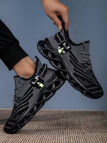 Zapatos deportivos con cordones para hombre, zapatillas casuales transpirables de malla, ligeros y transpirables, adecuados para correr, baloncesto, entrenamiento en gimnasio, calzado deportivo antideslizante de gran tamaño - Negro - Ver 4