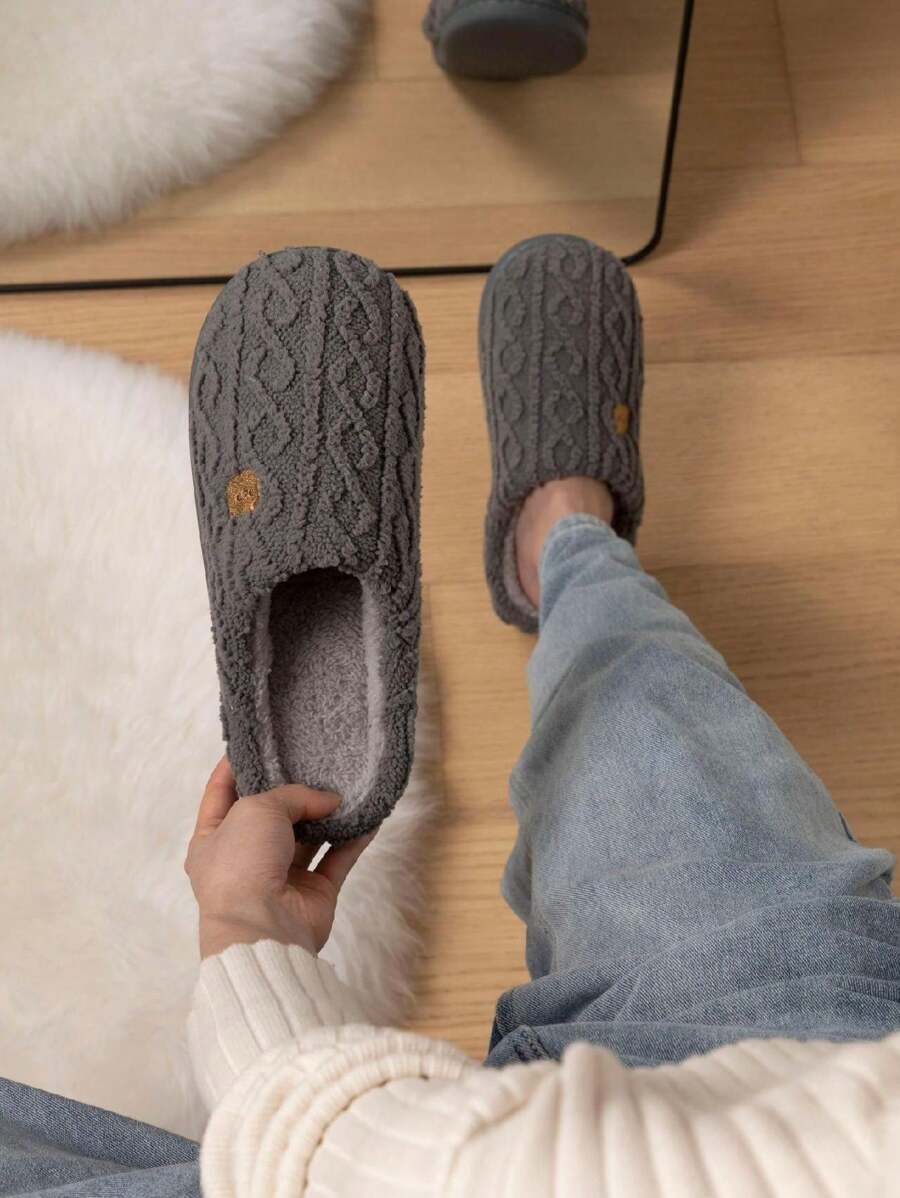可爱小熊冬季拖鞋，女士保暖家居拖鞋，柔软耐穿，防滑纹理，舒适蓬松，情侣拖鞋，简约设计 - 深灰色 - 查看 1