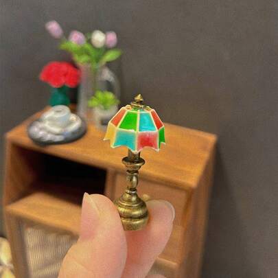 1pc Miniature Realistic American Style Glass Lamp, Colorful Retro Micro Decorative Table Lamp For Dollhouse