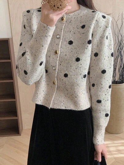 女士灰色波点泡泡袖圆领开衫，秋冬款