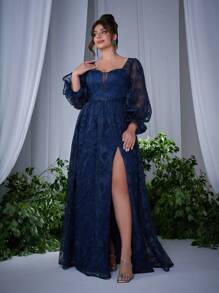 大码高端蕾丝长袖方领刺绣连衣裙，优雅伴娘礼服