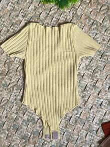 Women's Short Sleeve Premium Ribbed Bodysuit - 黃色 - 查看 2