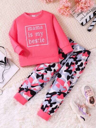 2 Stücke Mädchen Set aus Top mit Buchstaben-Muster und getarnter Cargo Hose