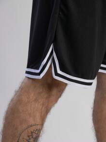 Quần short thể thao bóng rổ mềm mại và chi tiết (thoáng khí) - màu đen - Xem 2