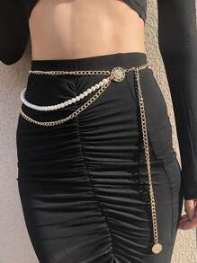 优雅的女士金色时尚身体链，采用多层链条、仿珍珠串珠和金属腰链设计，完美搭配连衣裙，适合万圣节、夏季、秋季、上学等各种场合。 - 金色 - 查看 4