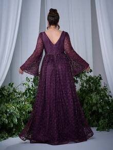 Plus Size V-Neck Embroidered Lace Sheer Long Sleeve Flare Hem High-End Evening Gown, Elegant Bridesmaid Dress - Purple - View 2