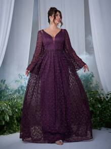 Plus Size V-Neck Embroidered Lace Sheer Long Sleeve Flare Hem High-End Evening Gown, Elegant Bridesmaid Dress - Purple - View 5