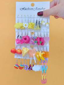 40 piezas Conjunto de pendientes combinación de estilo europeo y americano con oso lindo de dopamina, mariposa, cadena colorida, borlas, y dijes de comida falsa novedosos